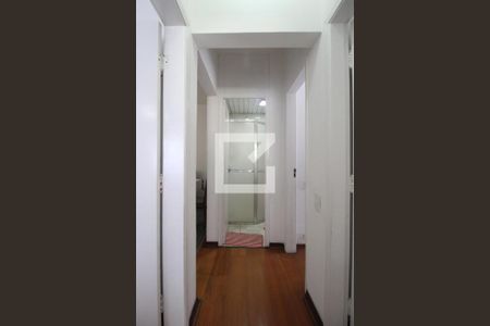 Corredor de apartamento à venda com 3 quartos, 94m² em Bonfim, Campinas