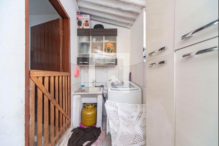 Casa à venda com 430m², 5 quartos e 3 vagas Casa à venda com 430m², 5 quartos e 3 vagasÁrea de Serviço