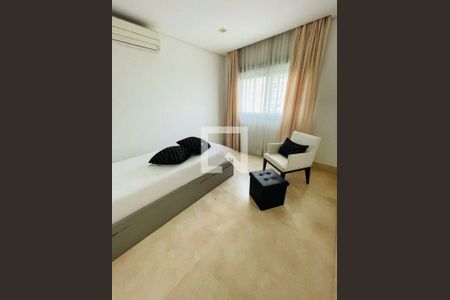 Apartamento à venda com 162m², 2 quartos e 3 vagas