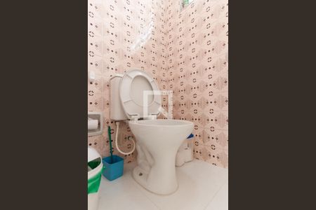 Casa à venda com 172m², 3 quartos e 2 vagas Casa à venda com 172m², 3 quartos e 2 vagasBanheiro de Serviço