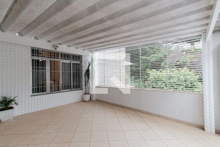 Casa à venda com 172m², 3 quartos e 2 vagas Casa à venda com 172m², 3 quartos e 2 vagasGaragem