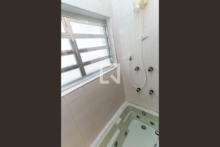 Casa à venda com 172m², 3 quartos e 2 vagas Casa à venda com 172m², 3 quartos e 2 vagasBanheiro