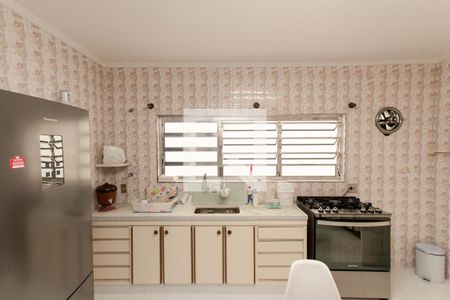 Casa à venda com 172m², 3 quartos e 2 vagas Casa à venda com 172m², 3 quartos e 2 vagasCozinha