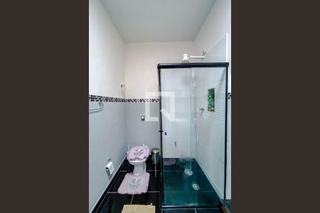 Casa à venda com 200m², 3 quartos e 1 vagaBanheiro