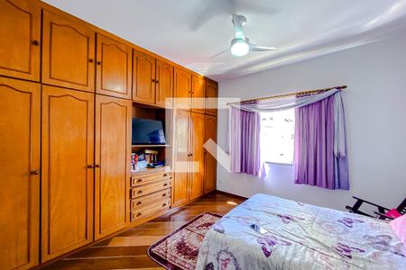 Casa à venda com 200m², 3 quartos e 1 vagaQuarto 1