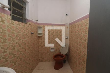 Banheiro de casa para alugar com 1 quarto, 60m² em Vila Mafra, São Paulo