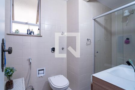 Apartamento à venda com 118m², 4 quartos e 1 vaga Apartamento à venda com 118m², 4 quartos e 1 vagaBanheiro Social