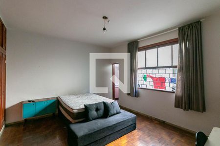 Casa à venda com 435m², 4 quartos e 3 vagasSuíte