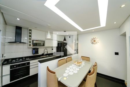 Casa à venda com 200m², 2 quartos e 2 vagas Casa à venda com 200m², 2 quartos e 2 vagasCozinha