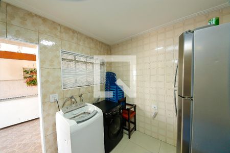 Casa à venda com 200m², 2 quartos e 2 vagas Casa à venda com 200m², 2 quartos e 2 vagasÁrea de Serviço