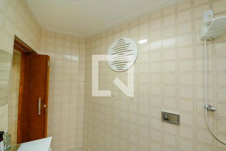 Casa à venda com 200m², 2 quartos e 2 vagas Casa à venda com 200m², 2 quartos e 2 vagasBanheiro de serviço