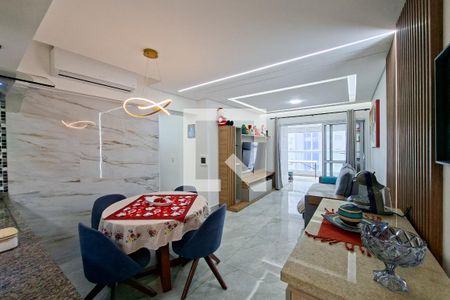 Sala de apartamento para alugar com 2 quartos, 80m² em Guilhermina, Praia Grande