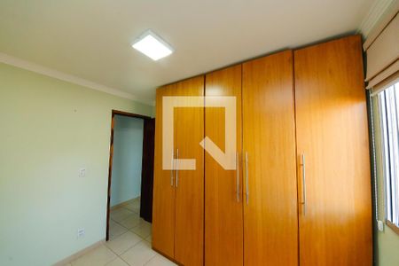 Quarto 1 de apartamento para alugar com 2 quartos, 49m² em Jardim Santa Terezinha (zona Leste), São Paulo
