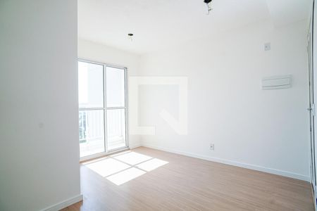 Sala de apartamento à venda com 2 quartos, 46m² em Centro, Niterói