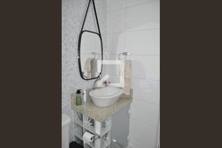 Casa à venda com 100m², 3 quartos e 10 vagasBanheiro 2