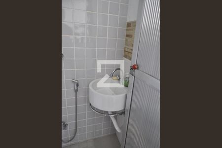 Casa à venda com 100m², 3 quartos e 10 vagasLavabo