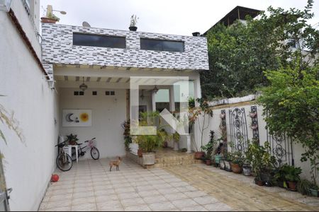 Casa à venda com 100m², 3 quartos e 10 vagasÁrea comum