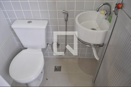 Casa à venda com 100m², 3 quartos e 10 vagasLavabo