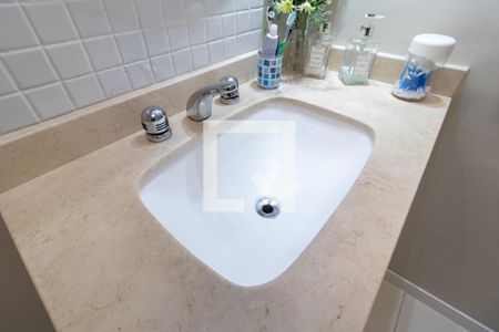 Apartamento à venda com 73m², 2 quartos e 2 vagasBanheiro