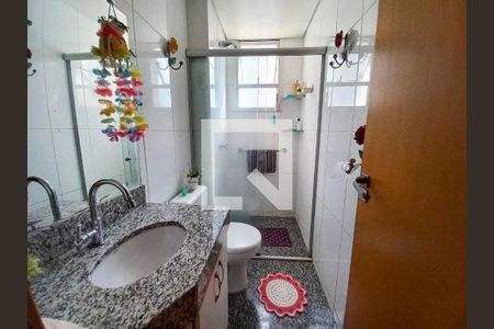 Apartamento à venda com 115m², 4 quartos e 3 vagas Apartamento à venda com 115m², 4 quartos e 3 vagasBanheiro