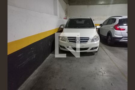 Apartamento à venda com 115m², 4 quartos e 3 vagas Apartamento à venda com 115m², 4 quartos e 3 vagasGaragem