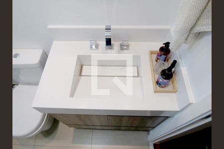 Apartamento à venda com 65m², 2 quartos e 1 vagaBanheiro Social