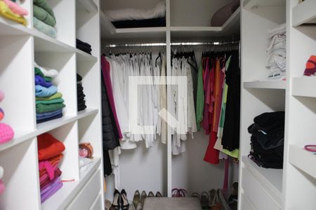 Apartamento à venda com 168m², 4 quartos e 3 vagasCloset da suíte 1