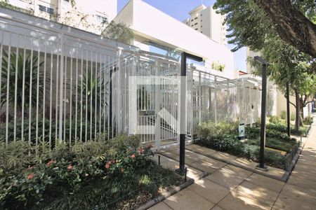 Apartamento para alugar com 246m², 2 quartos e 3 vagas Apartamento para alugar com 246m², 2 quartos e 3 vagasFachada