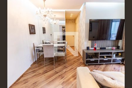 Sala de apartamento à venda com 2 quartos, 58m² em Vila Bertioga, São Paulo