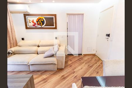Sala de apartamento à venda com 2 quartos, 58m² em Vila Bertioga, São Paulo