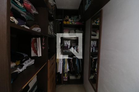 Casa à venda com 140m², 3 quartos e 1 vagaCloset quarto