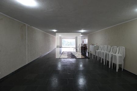 Apartamento à venda com 100m², 2 quartos e 1 vagaÁrea Comum