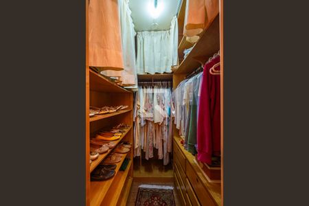 Apartamento à venda com 330m², 3 quartos e 5 vagas Apartamento à venda com 330m², 3 quartos e 5 vagasSuíte - Closet