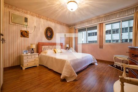 Apartamento à venda com 330m², 3 quartos e 5 vagas Apartamento à venda com 330m², 3 quartos e 5 vagasSuíte