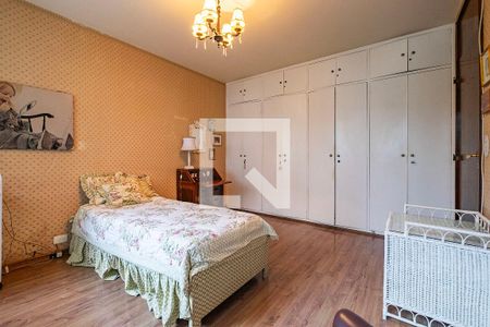 Apartamento à venda com 330m², 3 quartos e 5 vagas Apartamento à venda com 330m², 3 quartos e 5 vagasSuíte Americana 1