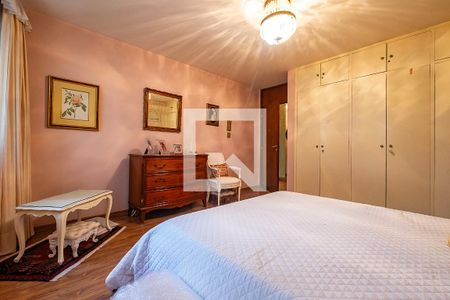 Apartamento à venda com 330m², 3 quartos e 5 vagas Apartamento à venda com 330m², 3 quartos e 5 vagasSuíte