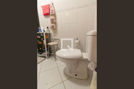 Casa à venda com 254m², 6 quartos e 5 vagasCasa 1 Banheiro