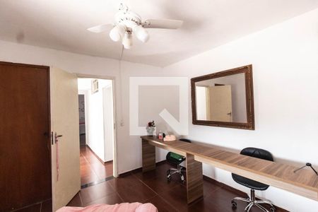 Casa à venda com 254m², 6 quartos e 5 vagasCasa 2 Quarto 1