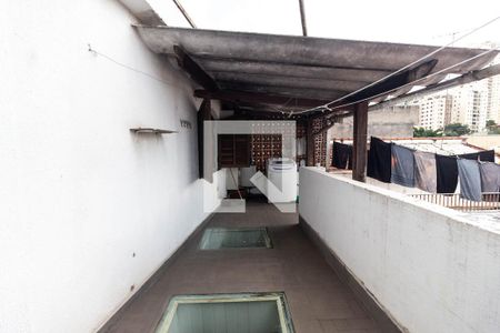 Casa à venda com 254m², 6 quartos e 5 vagasCasa 2 Área de serviço