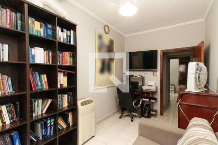 Casa à venda com 230m², 3 quartos e 2 vagas Casa à venda com 230m², 3 quartos e 2 vagasQuarto 4