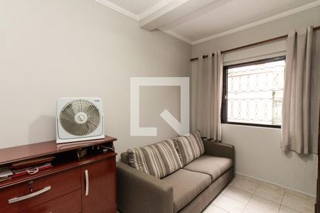 Casa à venda com 230m², 3 quartos e 2 vagas Casa à venda com 230m², 3 quartos e 2 vagasQuarto 4