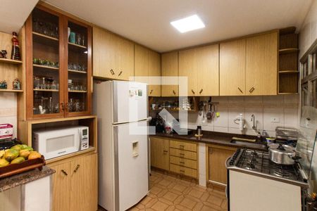 Casa à venda com 230m², 3 quartos e 2 vagas Casa à venda com 230m², 3 quartos e 2 vagasCozinha