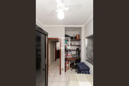 Casa à venda com 230m², 3 quartos e 2 vagas Casa à venda com 230m², 3 quartos e 2 vagasQuarto 3