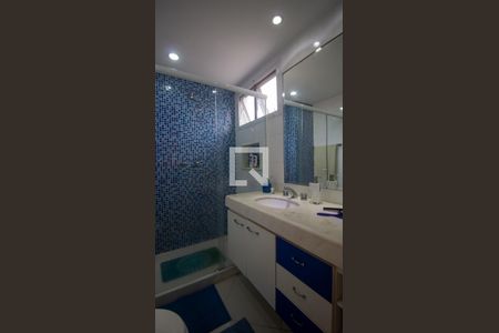 Casa de condomínio à venda com 201m², 3 quartos e 2 vagas Casa de condomínio à venda com 201m², 3 quartos e 2 vagasBanheiro da Suíte 1