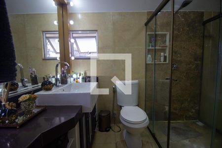 Casa de condomínio à venda com 201m², 3 quartos e 2 vagas Casa de condomínio à venda com 201m², 3 quartos e 2 vagasBanheiro da Suíte 3