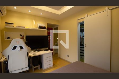 Casa de condomínio à venda com 201m², 3 quartos e 2 vagas Casa de condomínio à venda com 201m², 3 quartos e 2 vagasSuíte 2