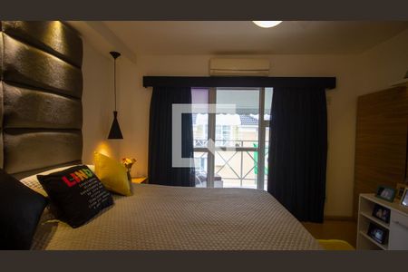 Casa de condomínio à venda com 201m², 3 quartos e 2 vagas Casa de condomínio à venda com 201m², 3 quartos e 2 vagasSuíte 3