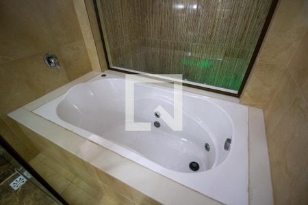 Casa de condomínio à venda com 201m², 3 quartos e 2 vagas Casa de condomínio à venda com 201m², 3 quartos e 2 vagasBanheiro da Suíte 3