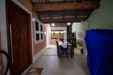 Casa de condomínio à venda com 201m², 3 quartos e 2 vagas Casa de condomínio à venda com 201m², 3 quartos e 2 vagasGaragem