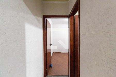 Casa à venda com 150m², 2 quartos e 2 vagasBanheiro Corredor